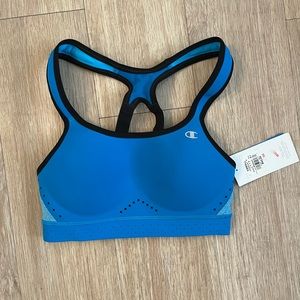 Champion Blue Sports Bra in Size S. Completley NEW with tags